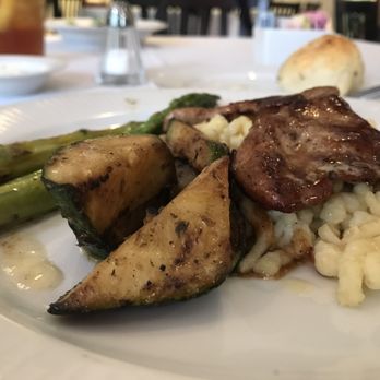 Chef's Gallery - Pork tenderloin with spaetzle, asparagus and zucchini - American Near Me - Dallas, Texas Chef's Gallery - Pork tenderloin with spaetzle, asparagus and zucchini - American Near Me - Dallas, Texas