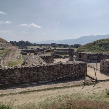 Monte Albán - Foundation walls - Landmarks & Historical Buildings Near Me - Oaxaca, OAX