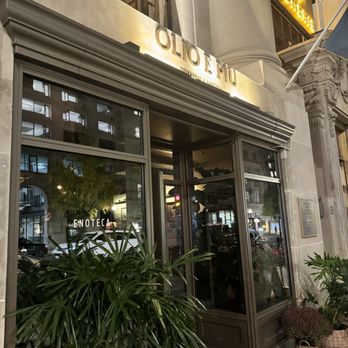 Olio e Più - Restaurant front - Pizza Near Me - Washington, DC, District of Columbia Olio e Più - Restaurant front - Pizza Near Me - Washington, DC, District of Columbia