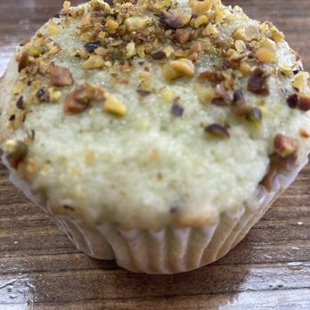 Apelu Island Cafe - Pistachio muffin - Bagels Near Me - Norfolk, Virginia