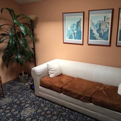 Ellen Kanner Phd Clinical Psychologist - Private waiting room. | Life coach