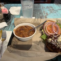Woody’s Roadside - Bison burger n beans