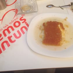 Memoş Tantuni - Künefe sipariş üzere değil tepsi servisi usülü geliyor. Yorumum : muhteşem