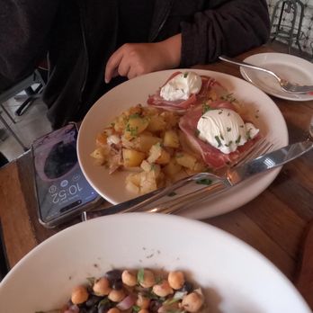 Nomad Eatery - no hollandaise sauce with eggs benedict - Mediterranean Near Me - El Segundo, California