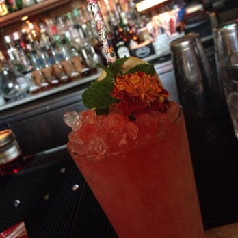 Broken Shaker - So beautiful. - Cocktail Bars Near Me - Miami Beach, Florida