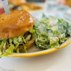 The Pink Dinghy - Smash burger