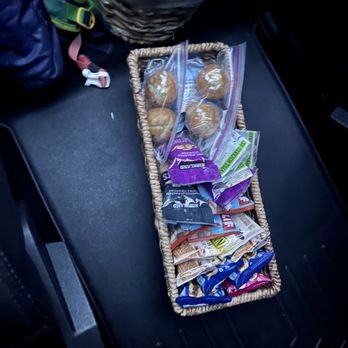 Yellowstone Safari Company - Snacks in the car! - Walking Tours Near Me Yellowstone Safari Company - Snacks in the car! - Walking Tours Near Me