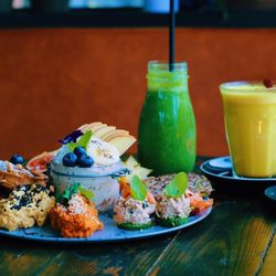 Cafe on the Six - Brunch Plate with Green Gasoline and Golden Latte