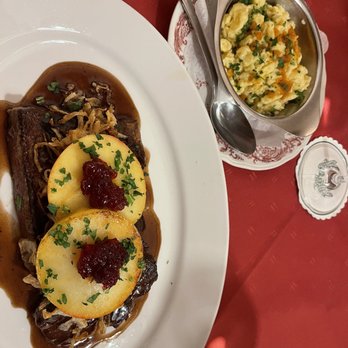 Restaurant Fröhlich - Liver and onions with spetzel - German Near Me - Kaiserslautern, RP Restaurant Fröhlich - Liver and onions with spetzel - German Near Me - Kaiserslautern, RP