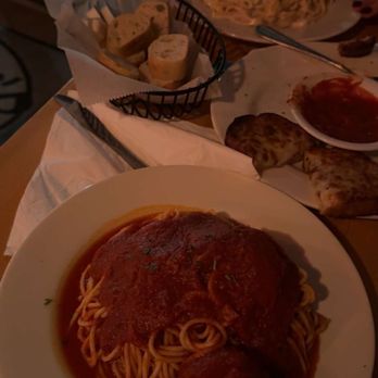 Campisi's Restaurant - Spaghetti with red sauce and meatball Fettuccine with Alfredo sauce and chicken Special garlic bread with baked provolone - Italian Near Me - Rockwall, Texas