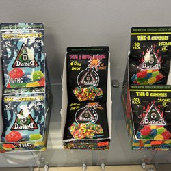 The Smoke & Kratom Vault - DAZED GUMMIES - HHC, THC-O , Delta 8