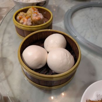 Dolo Restaurant and Bar - Custard bun - Dim Sum Near Me - Chicago, Illinois Dolo Restaurant and Bar - Custard bun - Dim Sum Near Me - Chicago, Illinois