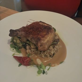 Treehouse Bar & Lounge - 5 spice chicken - Bars Near Me - Taos, New Mexico
