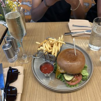 Secco Restaurant and Bar - Cali Burger - Tacos Near Me - San Jose, California Secco Restaurant and Bar - Cali Burger - Tacos Near Me - San Jose, California