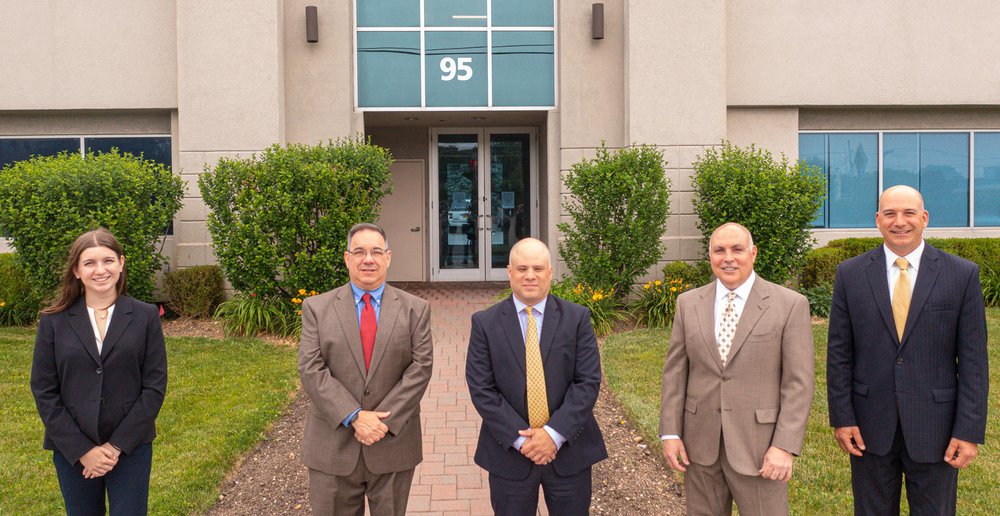 LANDMARK WEALTH MANAGEMENT 95 Broad Hollow Rd, Melville, New York