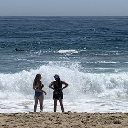 Sozo Recovery Residence - We went on a Balboa Beach trip with all of the residents in our sober living home.