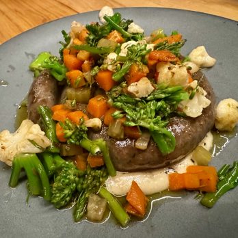 Rose Mary - Duck Sausage
parmesan polenta, giardiniera, broccolini - Italian Near Me - Chicago, Illinois Rose Mary - Duck Sausage
parmesan polenta, giardiniera, broccolini - Italian Near Me - Chicago, Illinois