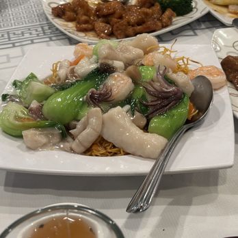 East Ocean Seafood Restaurant - Seafood crispy noodle - Dim Sum Near Me - Walnut Creek, California East Ocean Seafood Restaurant - Seafood crispy noodle - Dim Sum Near Me - Walnut Creek, California