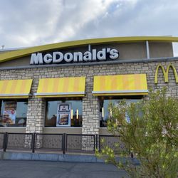 McDonald's - Outside