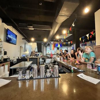 Title 9 - Bar area - Sports Bars Near Me - Pittsburgh, Pennsylvania