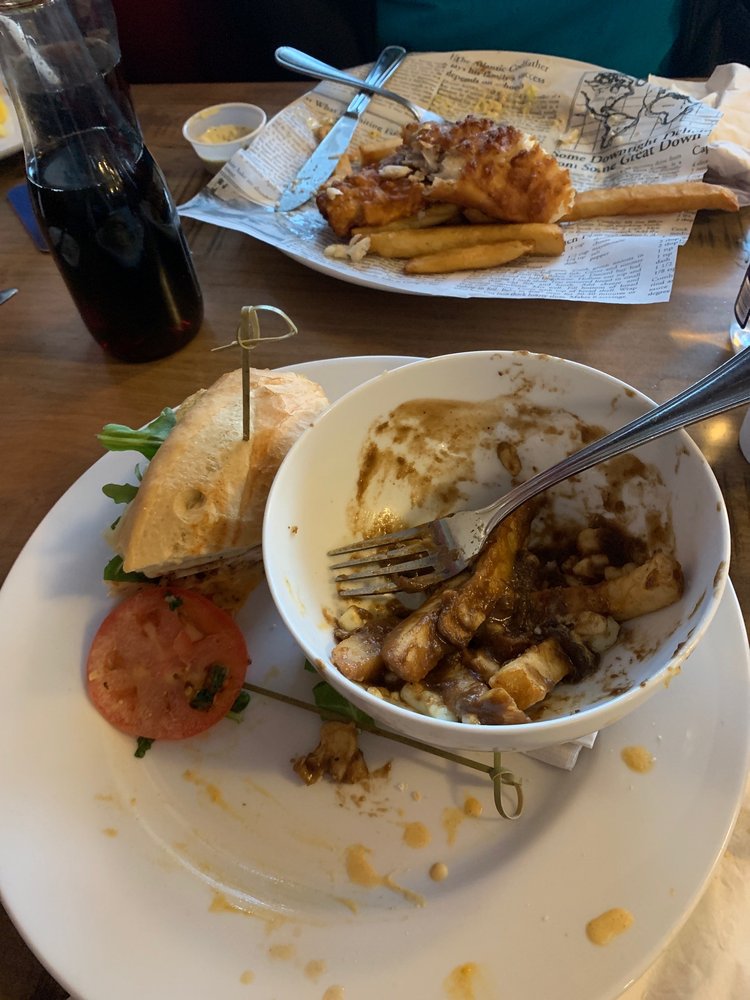 The Brassie Pub - Photo 1