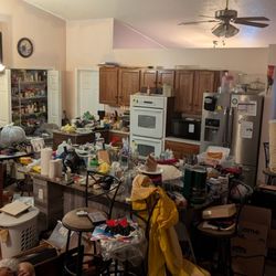 Q and Q Removal - We can handle full estate cleanouts, even in hoarder situations.