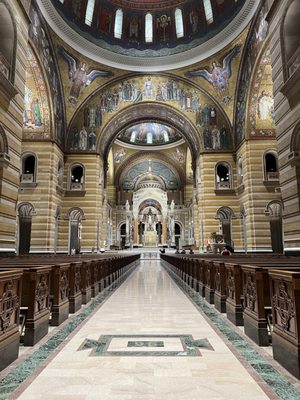 The Cathedral Basilica of St. Louis by null