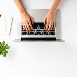 Aura MD | Ashley Toutounchi, MD - Virtual appointments to fit your business lifestyle!