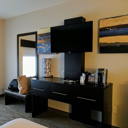 Holiday Inn Express & Suites Lancaster East - Strasburg