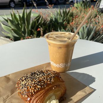 CoffeeShop - Everything croissant - Coffee & Tea Near Me - San Francisco, California CoffeeShop - Everything croissant - Coffee & Tea Near Me - San Francisco, California