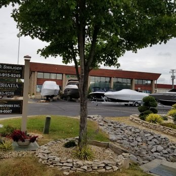 Absolute Motors - We are located in the same building as Holly Acres Boats & RVs , on the second floor. Our entrance is on the side of the building. - Used Car Dealers Near Me - Woodbridge, Virginia Absolute Motors - We are located in the same building as Holly Acres Boats & RVs , on the second floor. Our entrance is on the side of the building. - Used Car Dealers Near Me - Woodbridge, Virginia