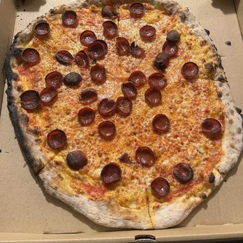Square Peg Pizzeria - Pepperoni pizza large - Pizza Near Me - Plainville, Connecticut Square Peg Pizzeria - Pepperoni pizza large - Pizza Near Me - Plainville, Connecticut