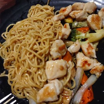Mizumi Sushi & Steak - Chicken Yakisoba - Japanese Near Me - Great Bend, Kansas Mizumi Sushi & Steak - Chicken Yakisoba - Japanese Near Me - Great Bend, Kansas