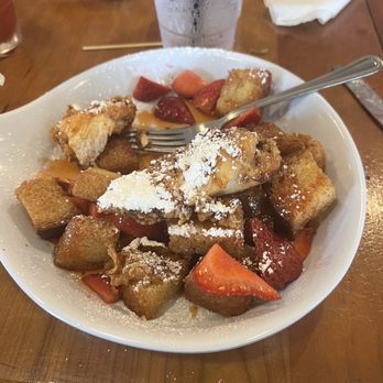 Ruby Slipper Orange Beach - Sweet Heat Chicken and French Toast Bites - Cafes Near Me - Orange Beach, Alabama Ruby Slipper Orange Beach - Sweet Heat Chicken and French Toast Bites - Cafes Near Me - Orange Beach, Alabama