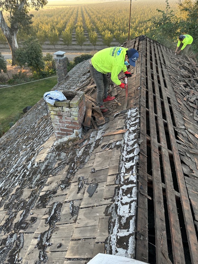 Slide of Claudex Roofing