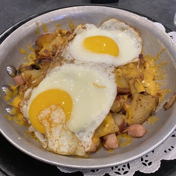 Katie's Kitchen - Meat Lovers Skillet - Breakfast & Brunch Near Me - Des Plaines, Illinois Katie's Kitchen - Meat Lovers Skillet - Breakfast & Brunch Near Me - Des Plaines, Illinois