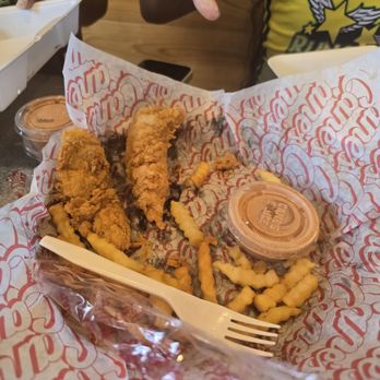 Raising Cane's Chicken Fingers - Chicken Shop Near Me - Fairview Heights, Illinois Raising Cane's Chicken Fingers - Chicken Shop Near Me - Fairview Heights, Illinois