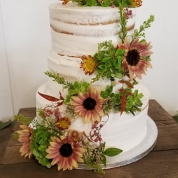 Kneading More Sweets Bakery - Custom Wedding Cakes - Desserts Near Me - Ormond Beach, Florida Kneading More Sweets Bakery - Custom Wedding Cakes - Desserts Near Me - Ormond Beach, Florida