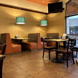Greek Souvlaki - Dining room