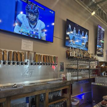 Zaftig Brewing Co & Taproom - Breweries Near Me - Worthington, Ohio Zaftig Brewing Co & Taproom - Breweries Near Me - Worthington, Ohio