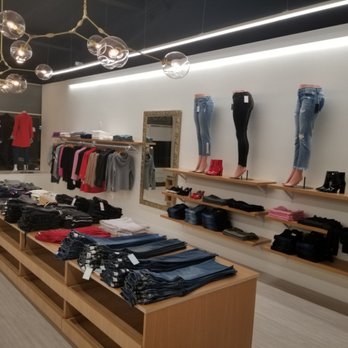 Trendy Fox Boutique - Some of the jeans and sweaters on display, very comfortably atmosphere and unified look. Impressed! - Women's Clothing Near Me - Bellevue, Washington Trendy Fox Boutique - Some of the jeans and sweaters on display, very comfortably atmosphere and unified look. Impressed! - Women's Clothing Near Me - Bellevue, Washington