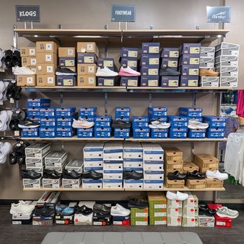 Uniform Advantage - Shoe Stores Near Me - West Allis, Wisconsin Uniform Advantage - Shoe Stores Near Me - West Allis, Wisconsin