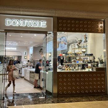 Donutique - Storefront in the Venetian. - Coffee & Tea Near Me - Las Vegas, Nevada Donutique - Storefront in the Venetian. - Coffee & Tea Near Me - Las Vegas, Nevada