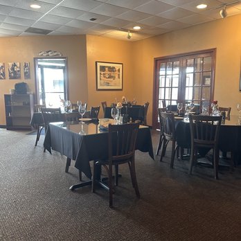 Amedeo's Italian Restaurant - Indoor facing the entrance. - Italian Near Me - Humble, Texas Amedeo's Italian Restaurant - Indoor facing the entrance. - Italian Near Me - Humble, Texas