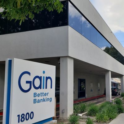 Gain office