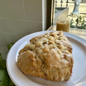 Saints and Sinners Bakeshop - Scone - Coffee & Tea Near Me - Long Beach, California