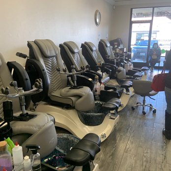 Lovely Nails - Pedicure stations - Nail Salons Near Me - Turlock, California