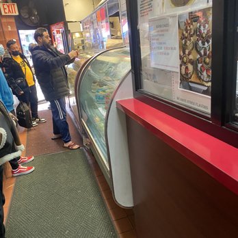 La Nueva Giralda Bakery - customers waiting for their order - Bakeries Near Me - New York, New York La Nueva Giralda Bakery - customers waiting for their order - Bakeries Near Me - New York, New York