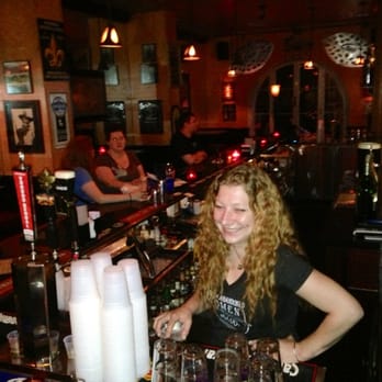 Finnegan's Easy - Wide open bar. 6 beers on tap.  Good AC - Sports Bars Near Me - New Orleans, Louisiana