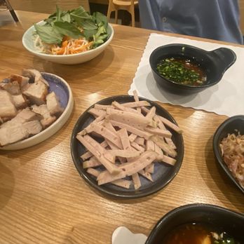 Quan Nhii - Vietnamese Near Me - Westminster, California
